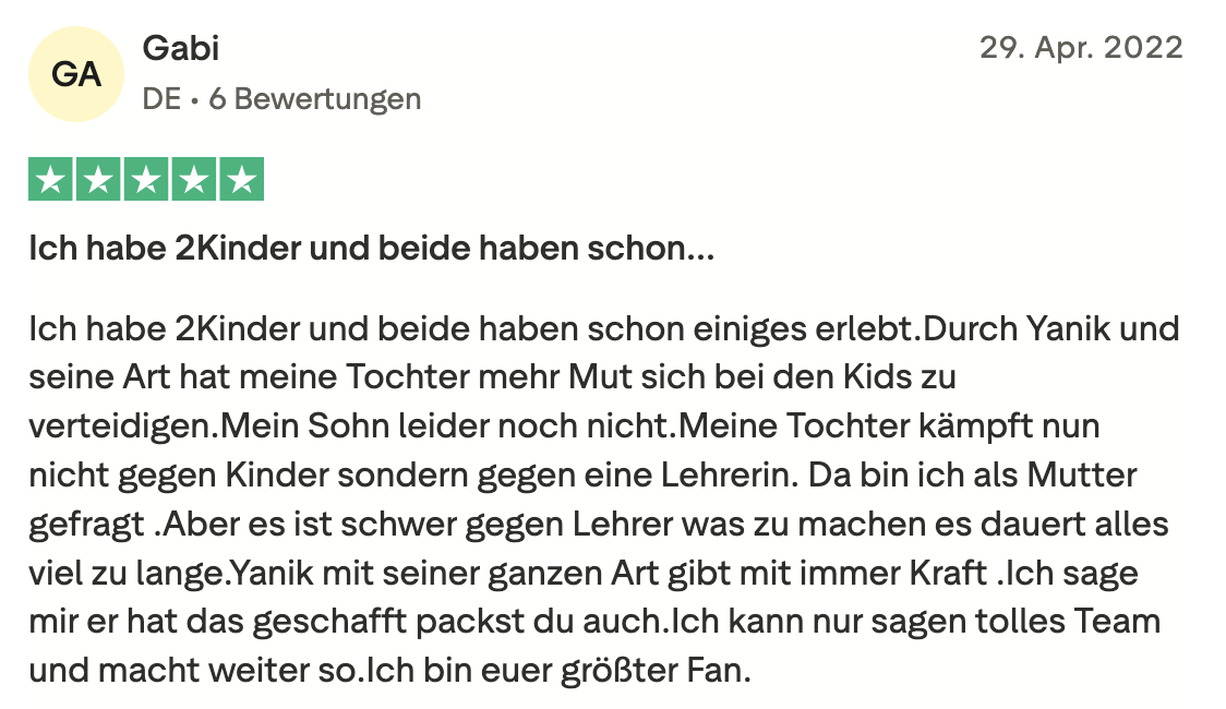 Bewertung 2 einer Familie über die Superheldenschmiede