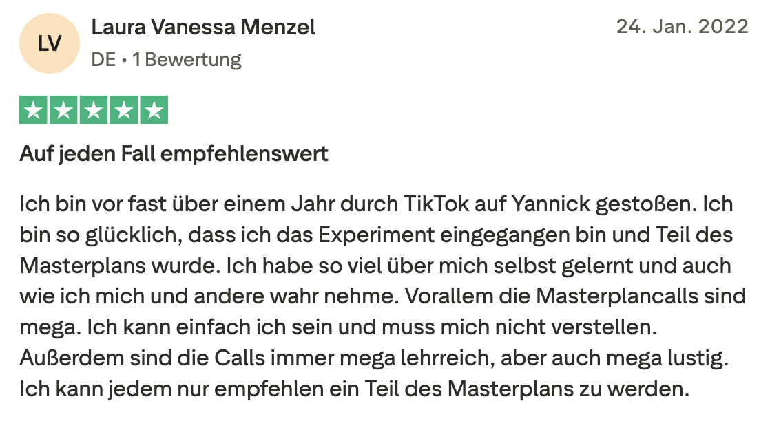 Bewertung 8 einer Familie über die Superheldenschmiede